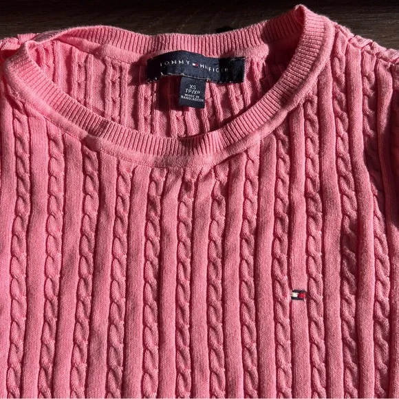 Tommy Hilfiger short sleeved pink cable sweater, top shirt - Picture 3 of 5